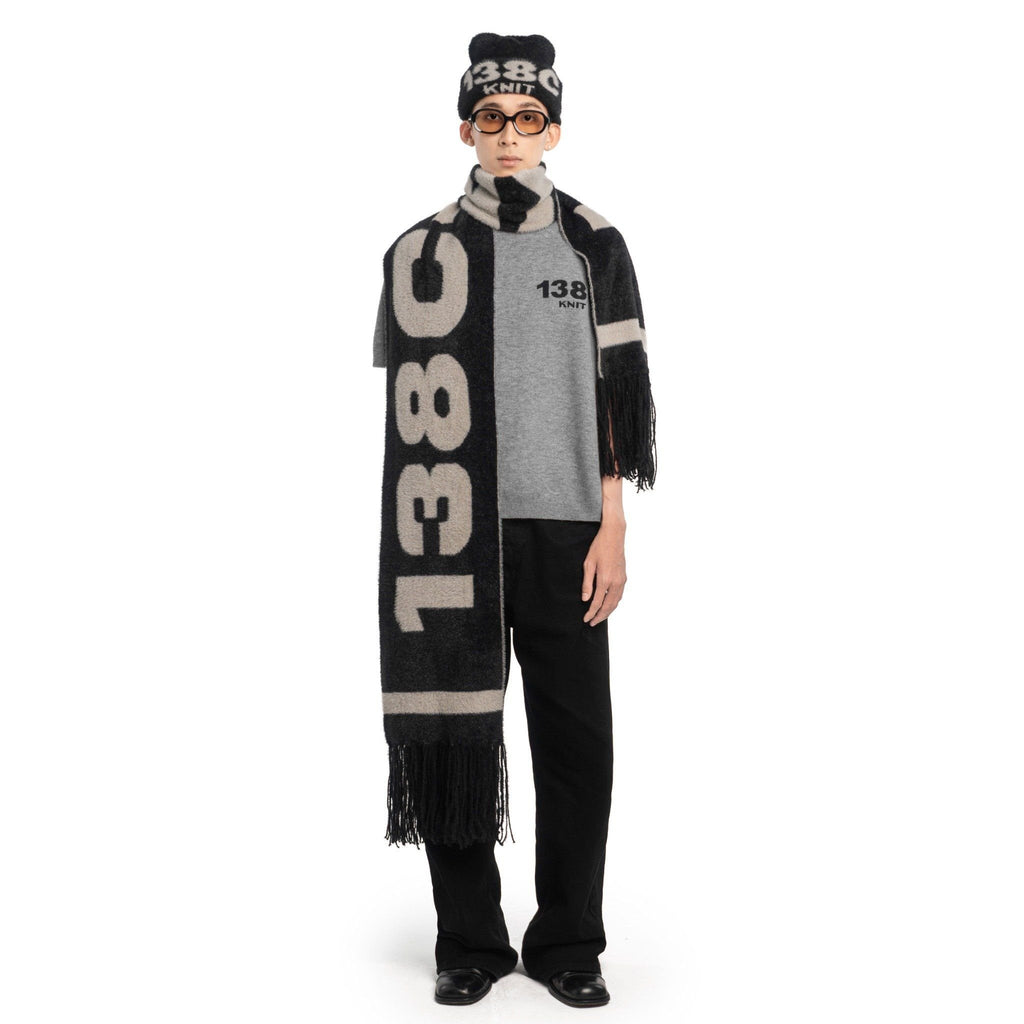 138C GALLERY / APOCALYPSE LOVE KNIT FUZZY SCARF