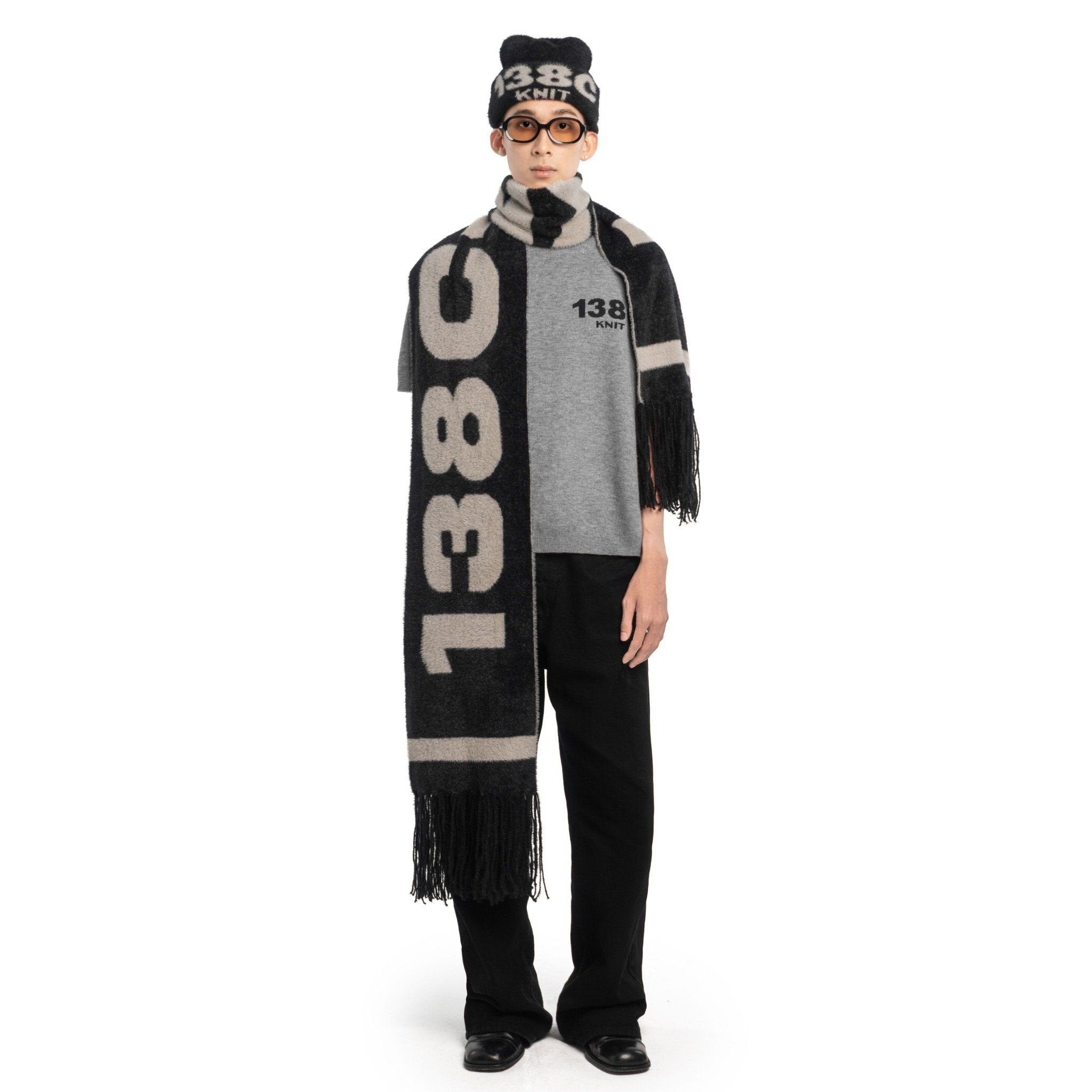 138C GALLERY / APOCALYPSE LOVE KNIT FUZZY SCARF