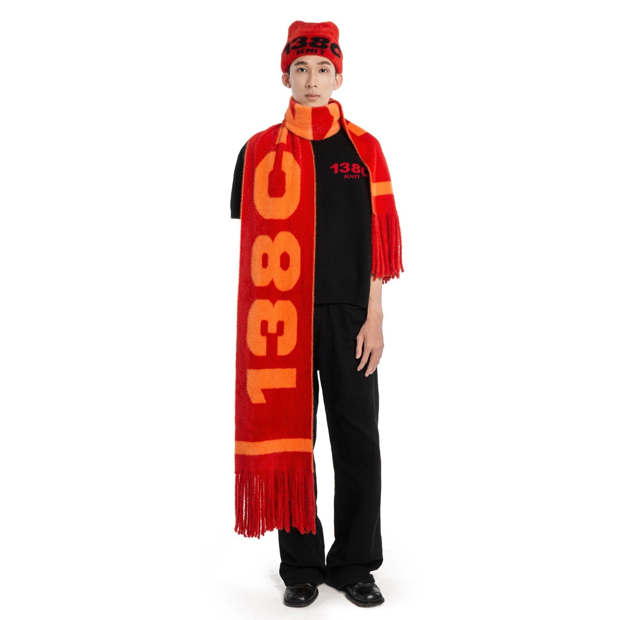 138C GALLERY / BURNING LOVE KNIT FUZZY SCARF