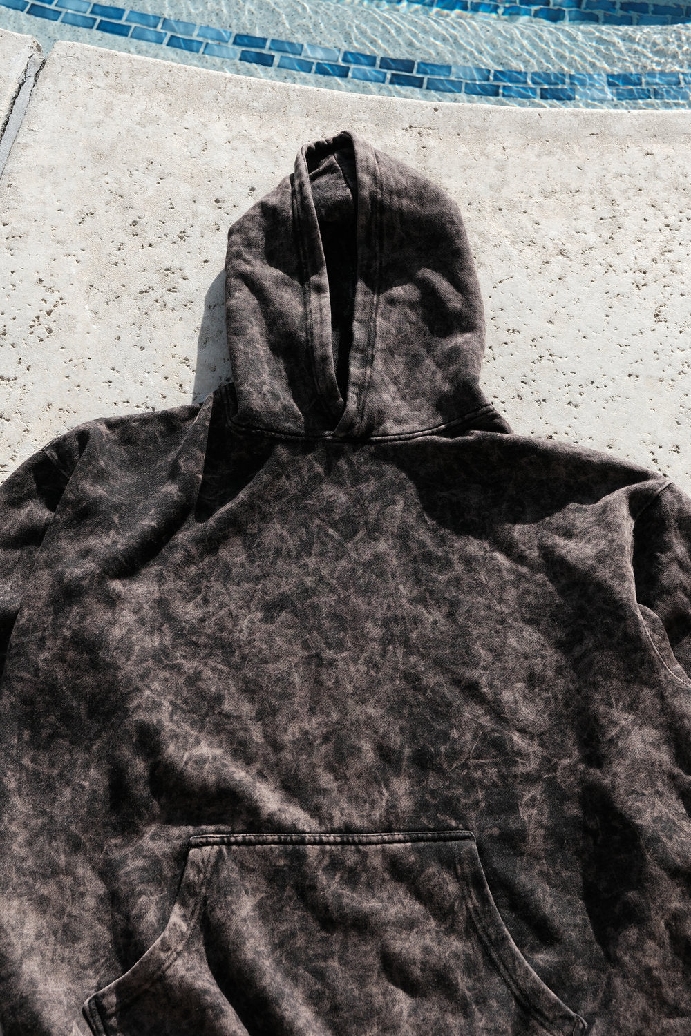 VN BLANKS STONE WASH HOODIE/DARK BROWN