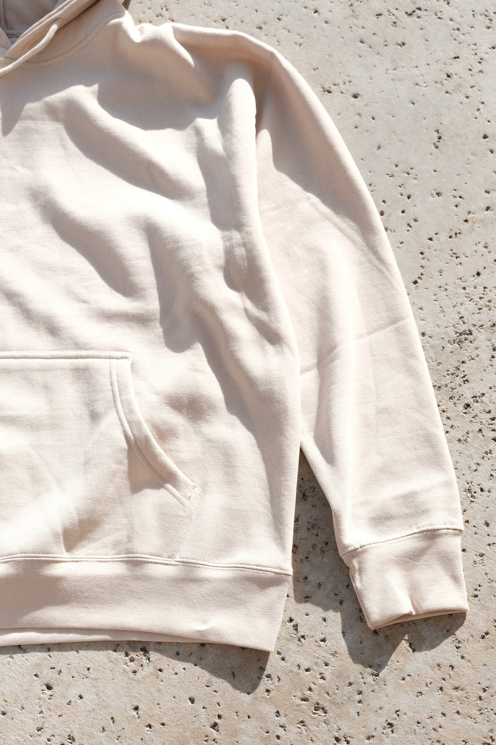 VN BLANKS CORE POCKET HOODIE/LIGHT BEIGE