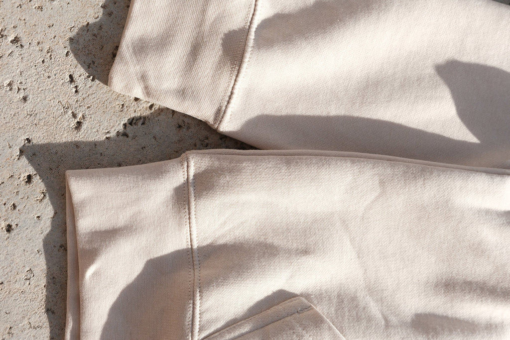 VN BLANKS CORE POCKET HOODIE/LIGHT BEIGE