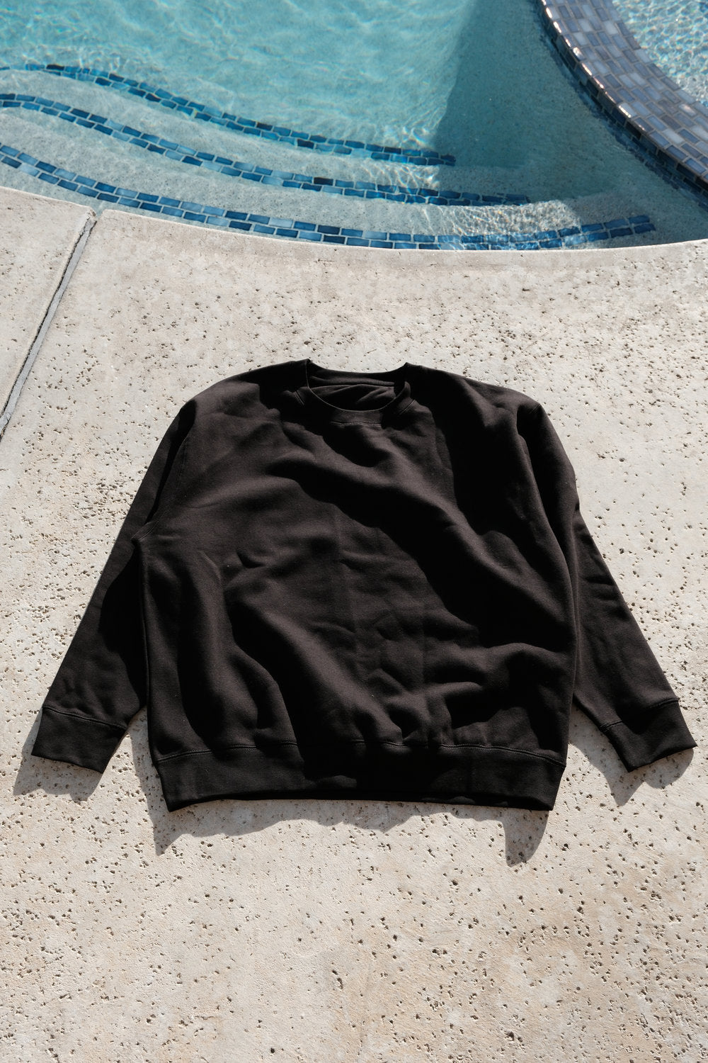 VN BLANKS CLASSIC BLACK SWEATSHIRT