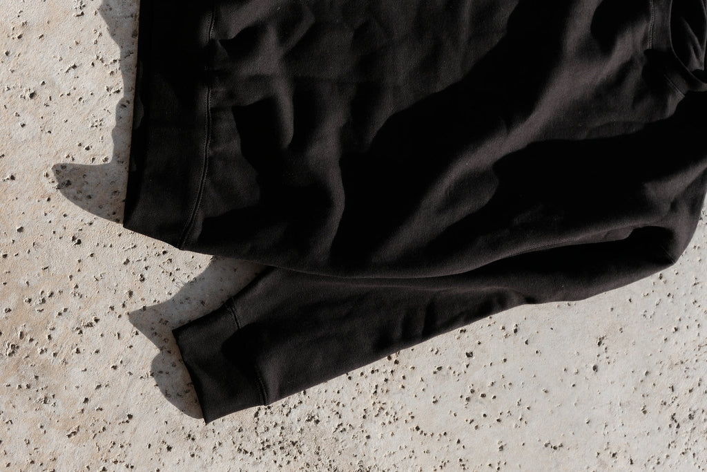VN BLANKS CLASSIC BLACK SWEATSHIRT
