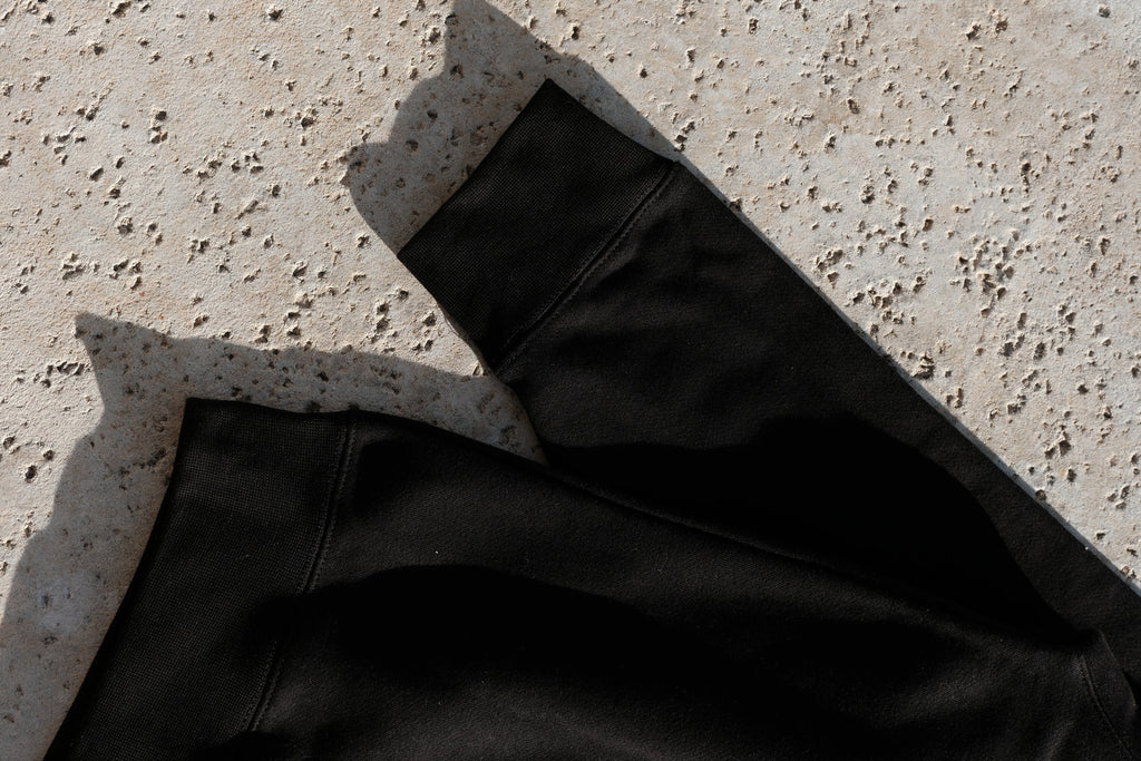 VN BLANKS CLASSIC BLACK SWEATSHIRT
