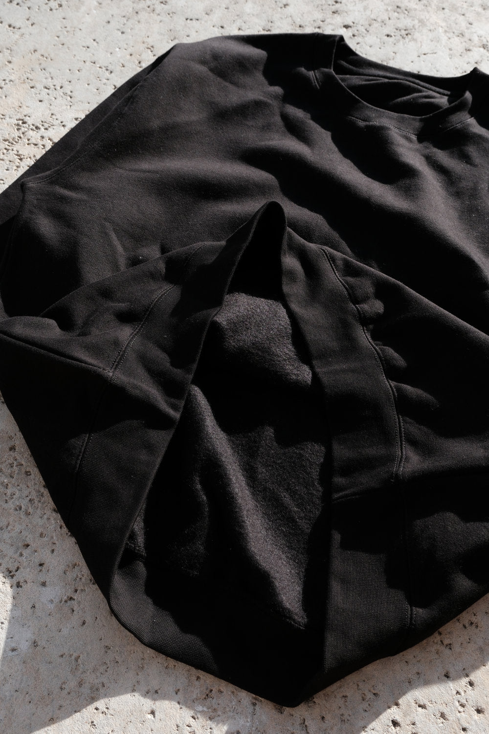 VN BLANKS CLASSIC BLACK SWEATSHIRT