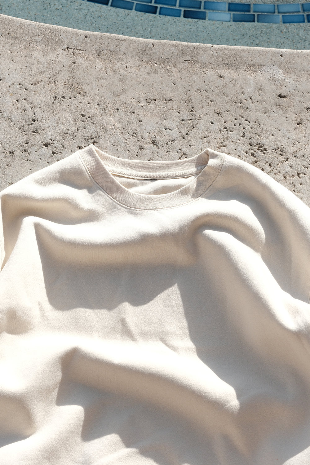VN BLANKS SOFT IVORY SWEATSHIRT