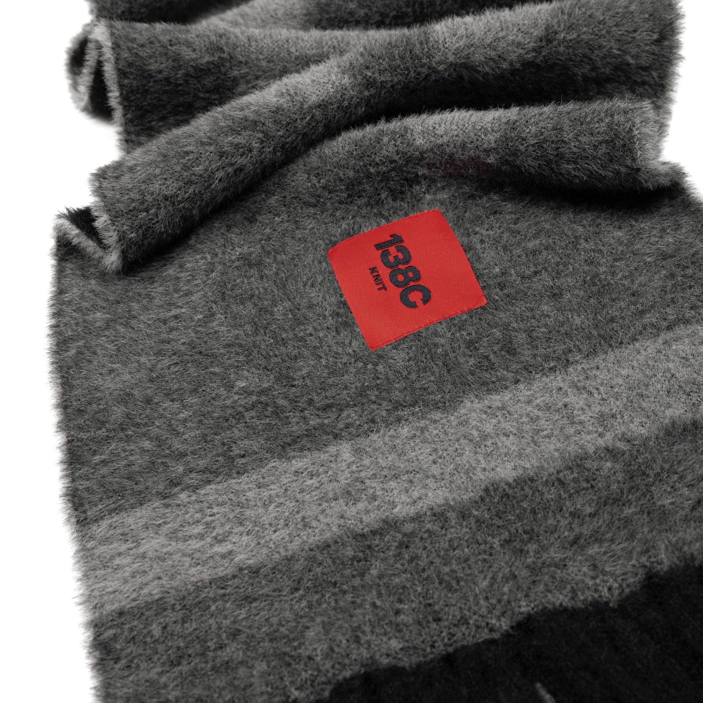 138C GALLERY/ APOCALYPSE LOVE KNIT FUZZY SCARF