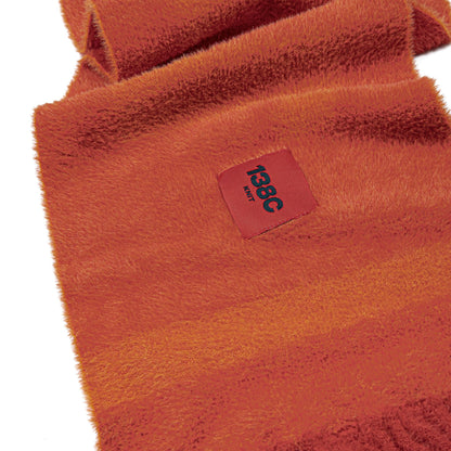 138C GALLERY/ BURNING LOVE KNIT FUZZY SCARF